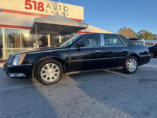 2010 Cadillac DTS Base