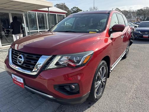 2017 Nissan Pathfinder Platinum