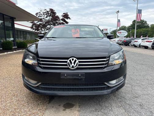 Black Uni 2015 Volkswagen Passat 1.8T Limited Edition
