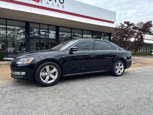 Black Uni 2015 Volkswagen Passat 1.8T Limited Edition