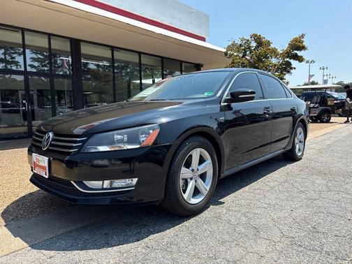 Black Uni 2015 Volkswagen Passat 1.8T Limited Edition