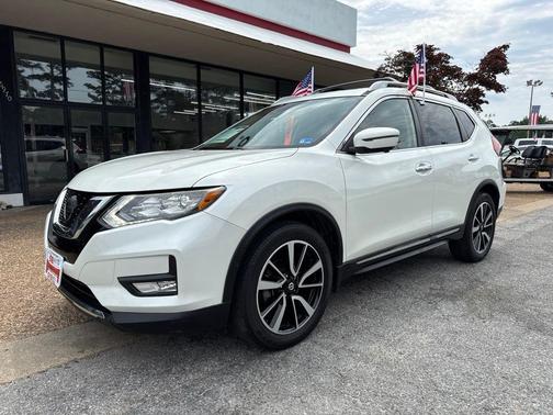 Pearl White Tricoat 2019 Nissan Rogue SL