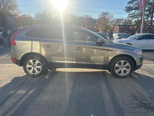 2013 Volvo XC60 3.2 Platinum