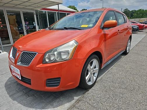 2010 Pontiac Vibe Base