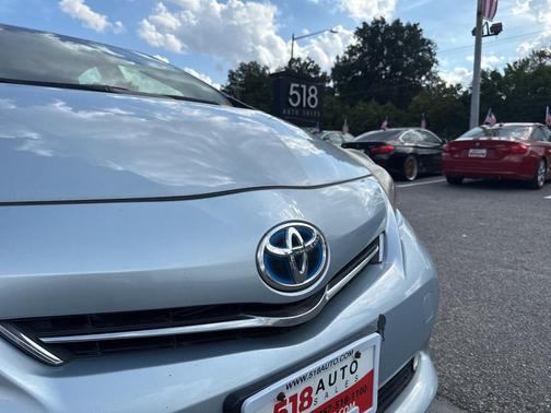 2014 Toyota Prius v 