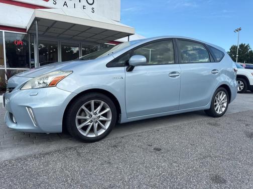 2014 Toyota Prius v 