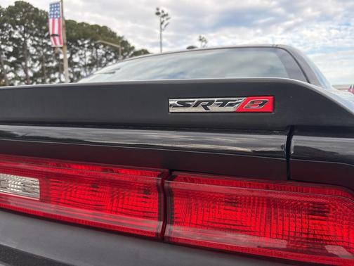 2010 Dodge Challenger SRT8