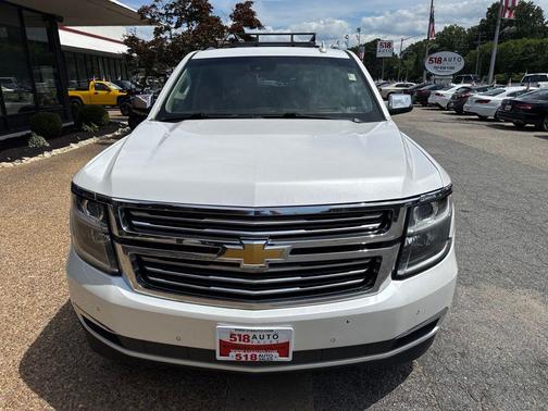 Iridescent Pearl Tricoat 2017 Chevrolet Suburban Premier