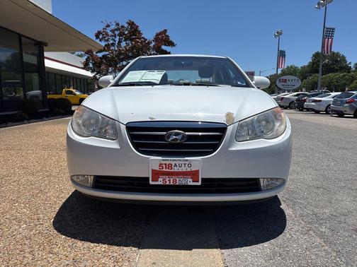 Captiva White 2009 Hyundai ELANTRA GLS