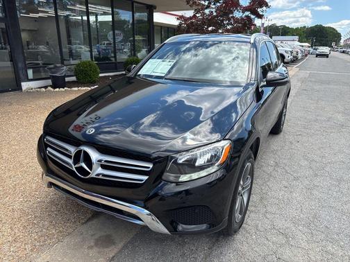 Obsidian Black Metallic 2019 Mercedes-Benz GLC 300 Base