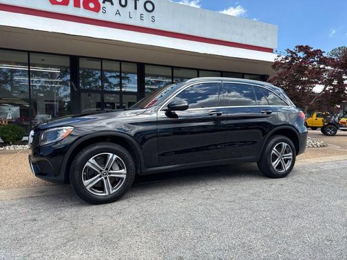 Obsidian Black Metallic 2019 Mercedes-Benz GLC 300 Base