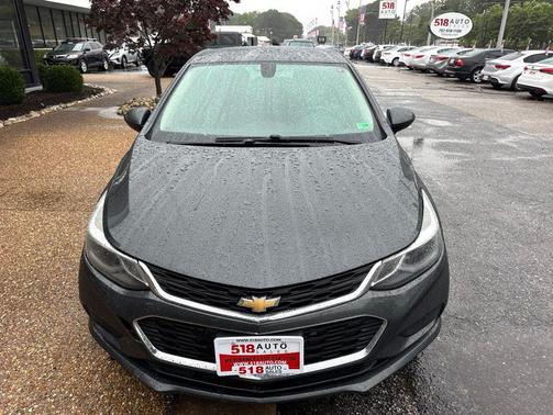 Nightfall Gray Metallic 2017 Chevrolet Cruze LT