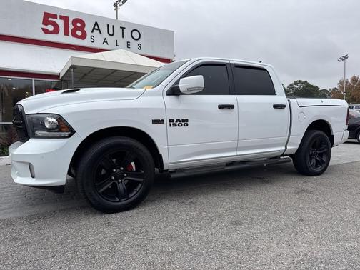 2018 RAM 1500 Night Crew Cab 4x4 5'7' Box