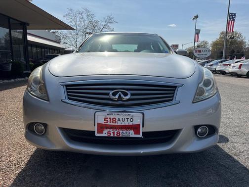 Liquid Platinum 2010 INFINITI G37x Base