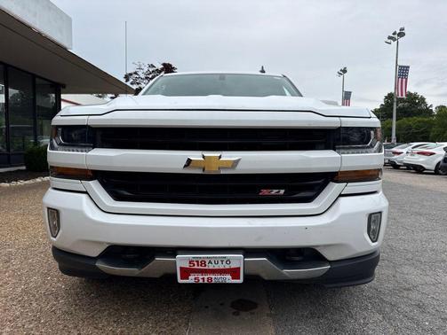 Iridescent Pearl Tricoat 2018 Chevrolet Silverado 1500 2LT