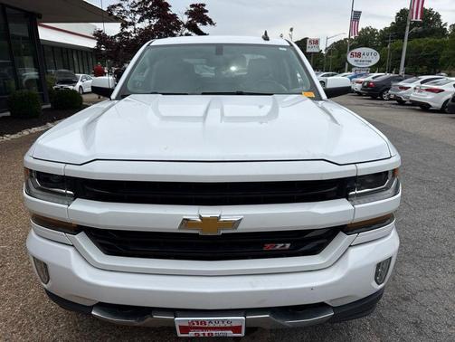 Iridescent Pearl Tricoat 2018 Chevrolet Silverado 1500 2LT