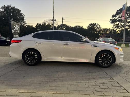 2016 Kia Optima EX