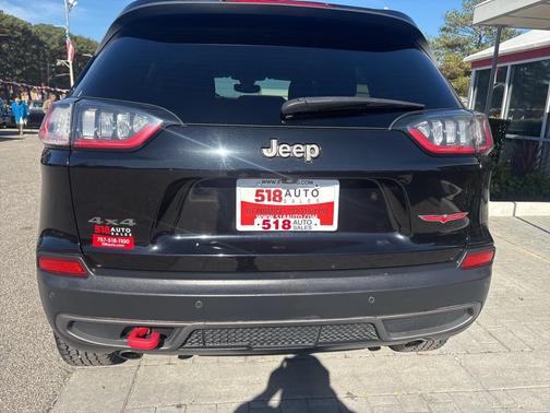 2019 Jeep Cherokee Trailhawk