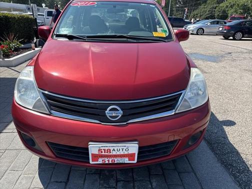 2011 Nissan Versa 1.8 S