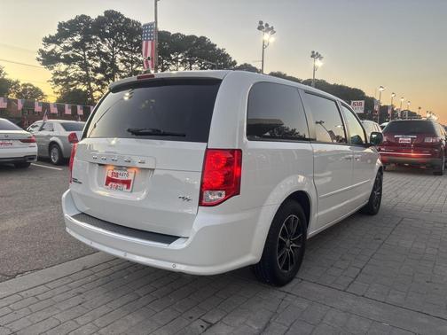 2016 Dodge Grand Caravan R/T