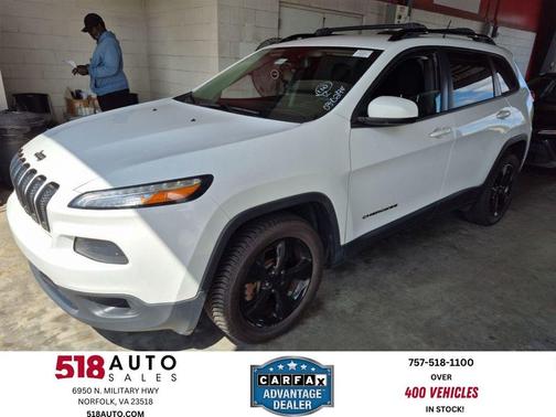 Bright White Clearcoat 2015 Jeep Cherokee Latitude