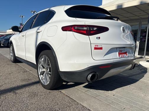 2018 Alfa Romeo Stelvio Ti