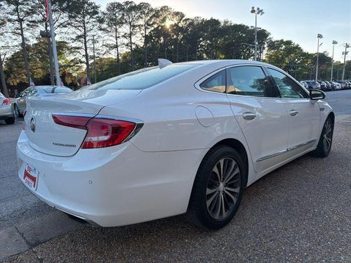 Summit White 2017 Buick LaCrosse Preferred