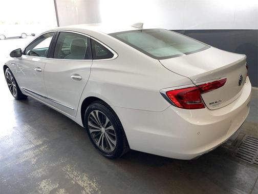Summit White 2017 Buick LaCrosse Preferred