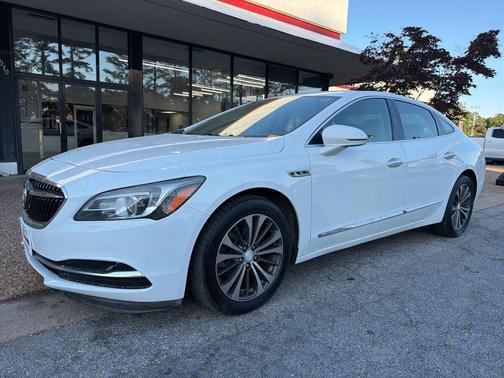 Summit White 2017 Buick LaCrosse Preferred