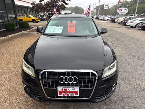 Mythos Black Metallic 2016 Audi Q5 2.0T Premium Plus