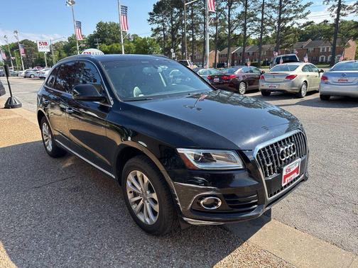 Mythos Black Metallic 2016 Audi Q5 2.0T Premium Plus