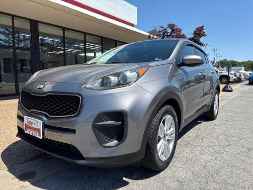 Mineral Silver 2017 Kia Sportage LX