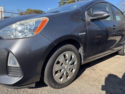 2014 Toyota Prius c Two