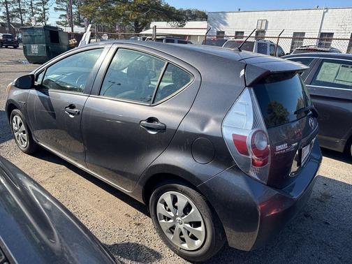 2014 Toyota Prius c Two