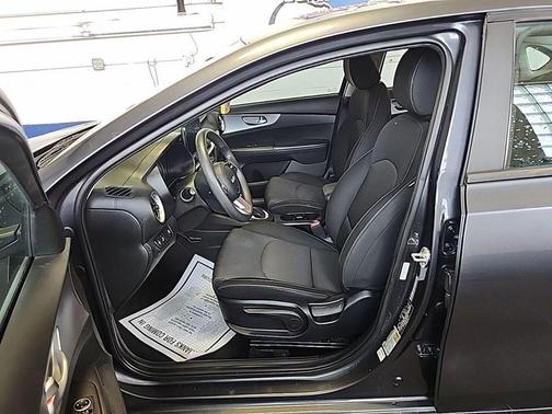 Gravity Gray 2022 Kia Forte LXS