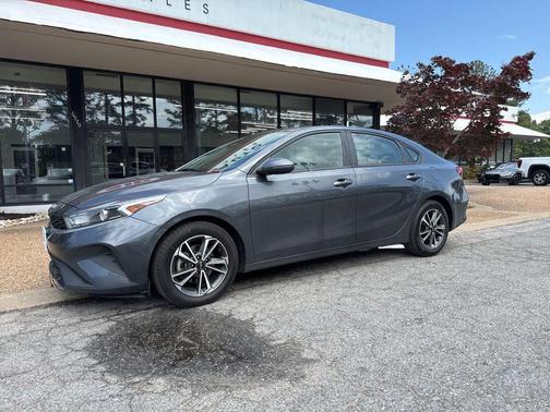 Gravity Gray 2022 Kia Forte LXS