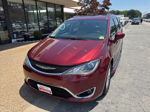 Velvet Red Pearlcoat 2017 Chrysler Pacifica Touring-L