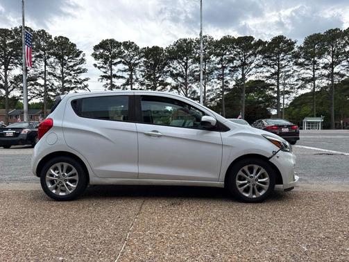 Summit White 2021 Chevrolet Spark 1LT
