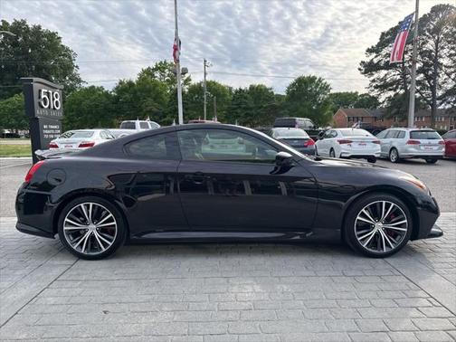 2014 INFINITI Q60 Base