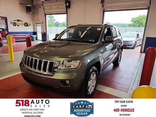 Mineral Gray Metallic Clearcoat 2013 Jeep Grand Cherokee Laredo