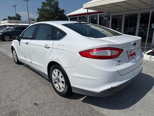 2014 Ford Fusion S