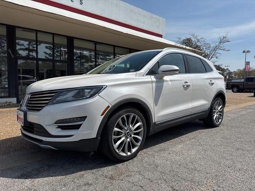 White Platinum Clearcoat Metallic 2016 Lincoln MKC Reserve