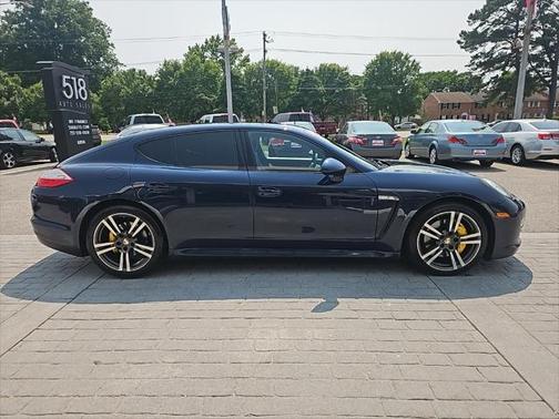 2012 Porsche Panamera 4