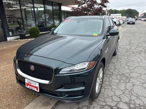 British Racing Green Metallic 2018 Jaguar F-PACE 25t Prestige