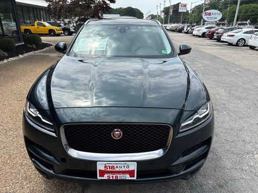 British Racing Green Metallic 2018 Jaguar F-PACE 25t Prestige