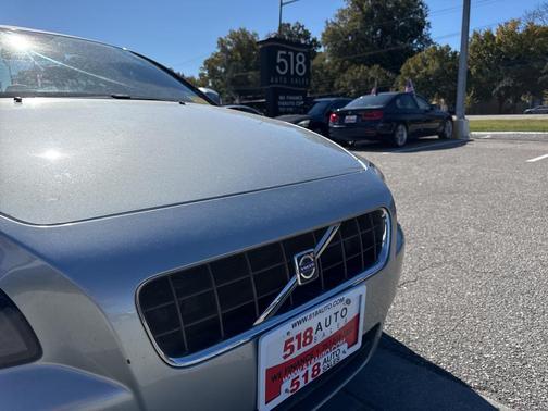 2010 Volvo C70 T5