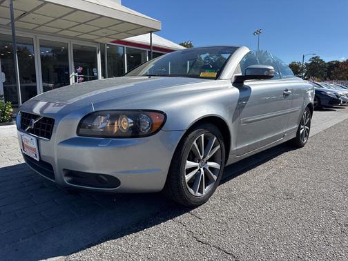 2010 Volvo C70 T5
