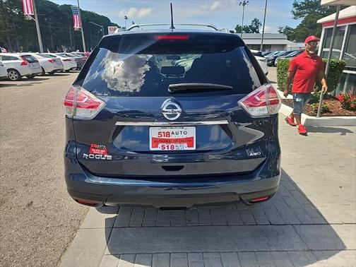 2016 Nissan Rogue SV