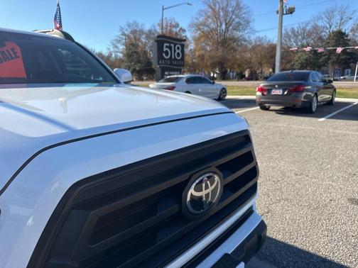 2020 Toyota Tacoma SR