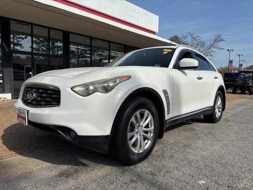 2010 INFINITI FX35 Base